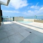 Apt 2605